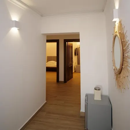 Fatos Qama 3* بيرات