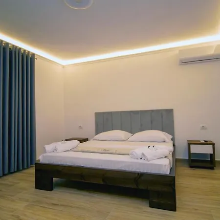 Fatos Qama Bed & Breakfast Berat