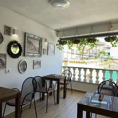 Fatos Qama Bed & Breakfast Berat