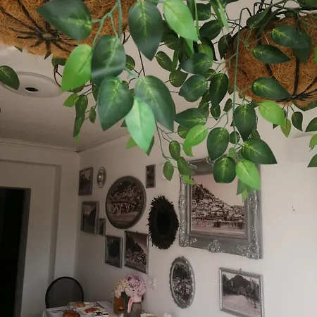 Fatos Qama Oda ve Kahvaltı 3*