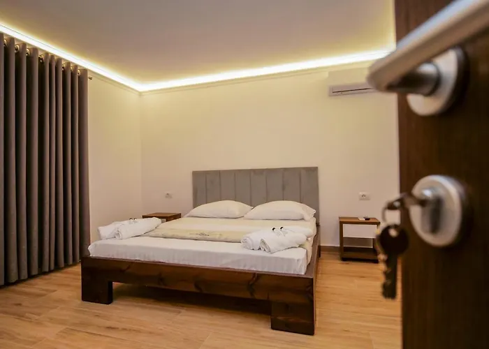 Fatos Qama Bed & Breakfast 3*