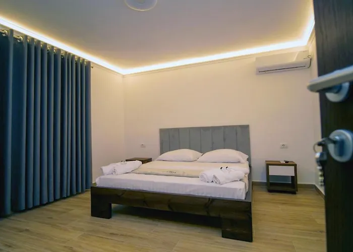 Fatos Qama Bed & Breakfast Berat