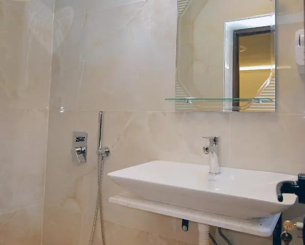 Bed & Breakfast Fatos Qama