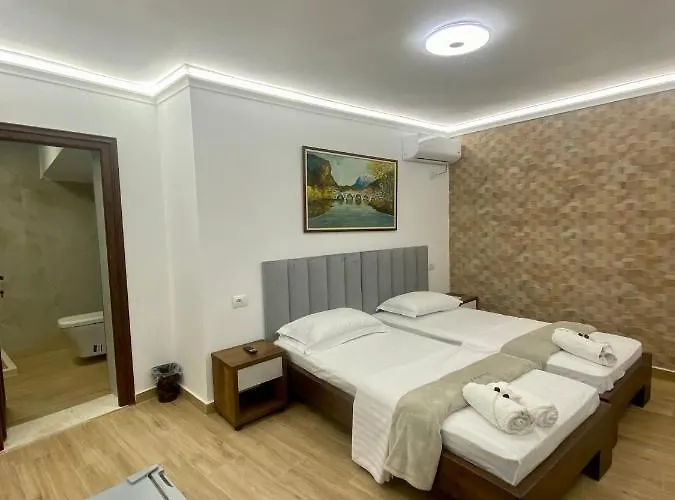 Fatos Qama Bed & Breakfast